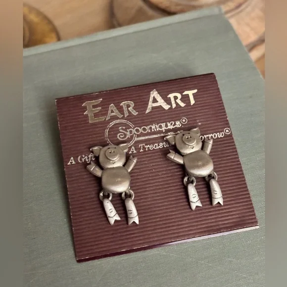 Spooniques Ear Art Pewter Pig Earrings - Picture 3 of 3
